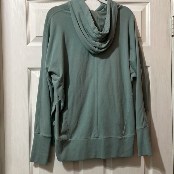 Sweaty Betty Oversized Fleece Hoodie Small In Mist Blue New Retails $158 Soft - Picture 4 of 6